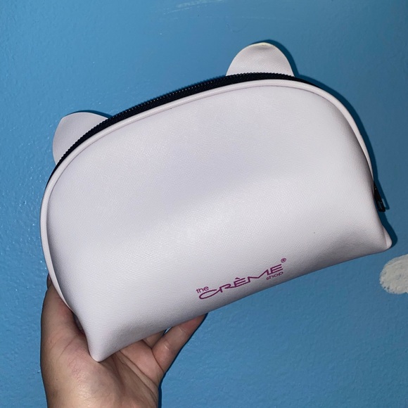 Hello Kitty Makeup Bag - Picture 6 of 9